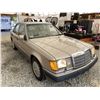 Image 9 : A12I -- 1991 MERCEDES 300 E, GOLD, 266004 KMS