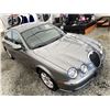 Image 10 : C6D -- 2003 JAGUAR S TYPE, GREY, 192672 KMS