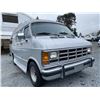 Image 8 : 0E -- 1990 DODGE MOTORHOME, SILVER,  KMS UNKNOWN ODOMETER NOT WORKING