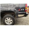 Image 25 : A12D -- 2005 GMC SIERRA 1500, GREY, 325696 KMS
