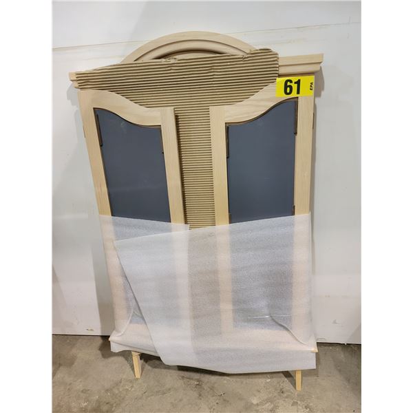 Triple  dresser wing mirror, oak