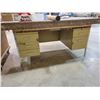 Image 1 : Carpeted work desk/bench 36" x 72" x 34" high