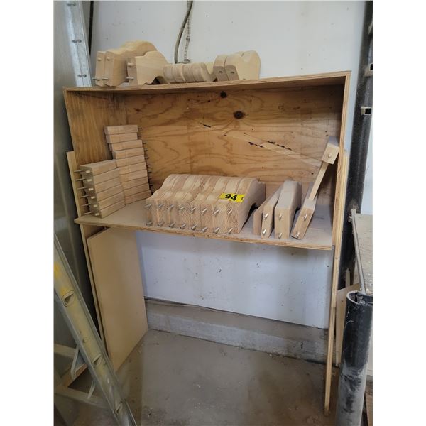 14 oak table trestles, 22 oak table legs, different styles