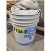 Image 1 : pail of dust collection bags