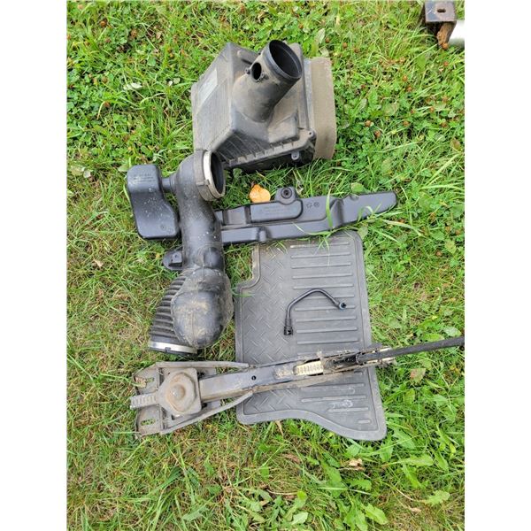 Air intake for 2009 5.4L engine, jack, mat