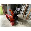 Image 2 : Husqvarna snow blower, 8527SBE