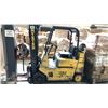Image 1 : HYSTER FOUR CYLINDER ENGINE W/ MONOTROL PEDAL 3 STAGE PROPANE FORKLIFT