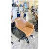 Image 2 : KASURA BROWN LEATHER MOBILE MID BACK OFFICE CHAIR WITH BLACK WOODEN ACCENTS