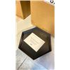 Image 2 : BOX OF 24 HAY BLACK KALEIDO S DESIGN TRAYS