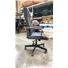 Image 3 : BLACK LEATHER ADJUSTABLE MOBILE OFFICE CHAIR (STYLE 3)
