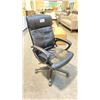 Image 2 : BLACK LEATHER ADJUSTABLE MOBILE OFFICE CHAIR (STYLE 2)