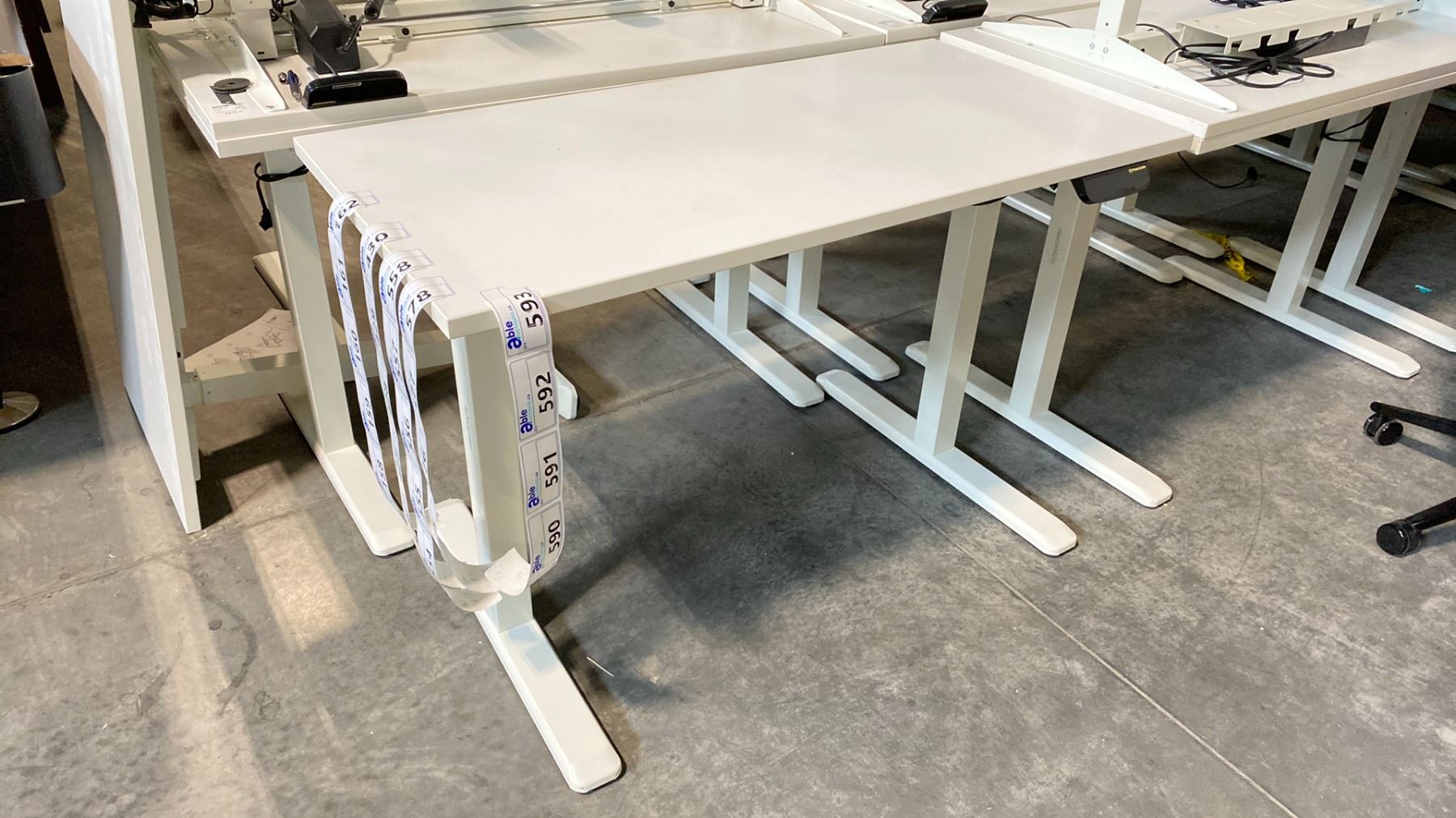 Programer Table WHITE RISE-PRIMECABLES SIT/STAND ELECTRIC PROGRAMMERS TABLE (48
