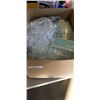Image 1 : LARGE BOX OF MASKS