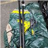 Image 2 : SEAHAWK 2 INFLATABLE BOAT WITH PADDLES AND HIKING BACKPACK