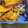 Image 2 : TRAY OF ASSORTED FALL ARREST SAFETY GEAR AND BELTS, LANYARDS ETC