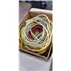 Image 2 : 2 HEAVY DUTY EXTENSION CORDS AND AIR HOSE
