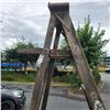 Image 2 : 8FT WOODEN LADDER