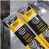 Image 2 : 2 NEW SETS OF WIPER BLADES, 20" PAIR AND 22" PAIR