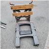 Image 1 : WORKMATE AND TWO PLASTIC SAWHORSES