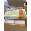 Image 3 : NEW CASE OF DISPOSABLE MEDIUM CLEAR PVC VINYL GLOVES - 10 PACKS OF 100