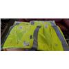 Image 1 : 4 NEW SAFETY VESTS SIZE XL