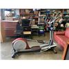 Image 3 : FREE MOTION DIGITAL ELLIPTICAL WORKING CONDITION