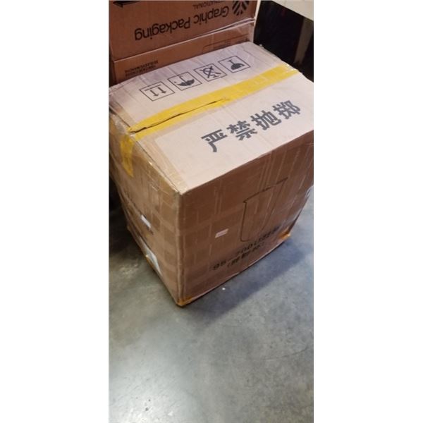 LARGE CASE OF NEW BRANDED CLEAR DRINK CUPS