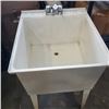 Image 2 : PLASTIC SELF STANDING WASH SINK WITH FAUCET