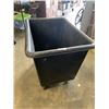 Image 2 : ROLLING ULINE PLASTIC BIN