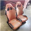 Image 1 : 2 BUCKET RACING SEATS