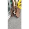 Image 3 : BUNDLE OF ASSORTED SHOVELS