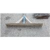 Image 2 : TWO BUNDLES OF RAKES