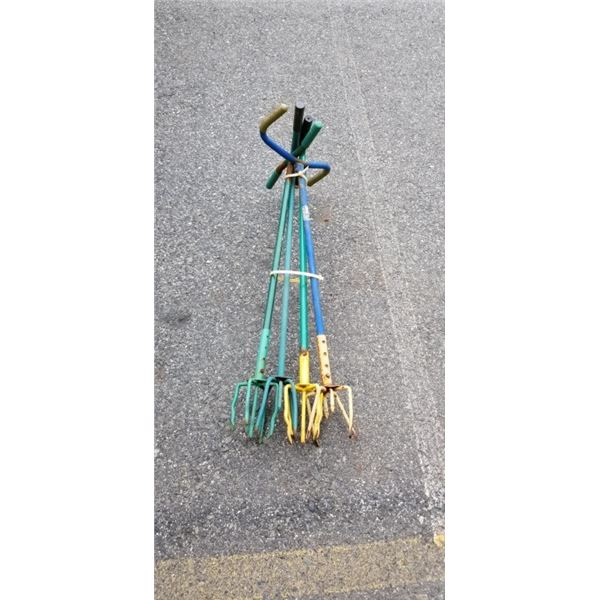 BUNDLE OF LAWN AND GARDEN TOOLS