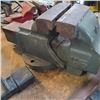 Image 2 : LARGE VISE