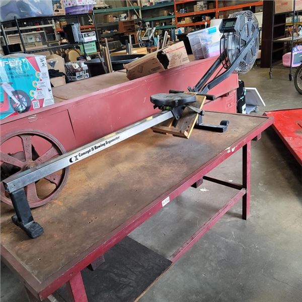 CONCEPT 2 ROWING MACHINE