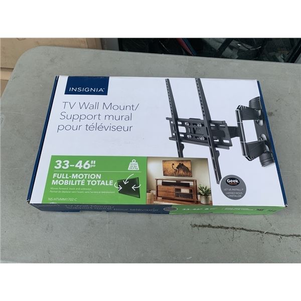 NEW INSIGNIA 33"-46" TV WALL MOUNT, RETAIL $159