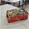 Image 3 : LARGE TIN FULL OF ESTATE JEWELLERY