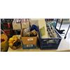 Image 1 : 2 BOXES OF ESTATE GOODS AND DECORATIVE ITEMS