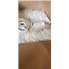 Image 3 : LARGE BOX OF FACE MASKS, 500 MASKS TOTAL