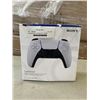 Image 2 : PS5 DUALSENSE CONTROLLER WHITE - TESTED WORKING, RETAIL $94
