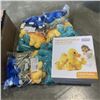 Image 1 : DUCK WITH DUCKLINGS AND DINOSAURS PLUSH ANIMALS