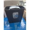 Image 2 : INSIGNIA 6 SHEET CROSS CUT SHREDDER  - RETAIL $69