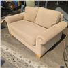 Image 1 : LOVESEAT