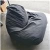 Image 3 : BLACK BEAN BAG CHAIR