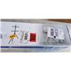 Image 2 : BLACK EASEL STUDIO TV STAND