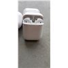 Image 2 : 3 PAIRS OF APPLE AIRPODS, ONE PAIR IS AIRPOD PRO, AUTHENTIC, LOST PROPERTY
