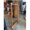 Image 2 : WOODEN COAT RACK
