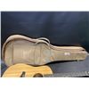 Image 2 : TAYLOR BIG BABY ACCOUSTIC GUITAR, IN SOFT CASE, MODEL BBT, PRISTINE CONDITION see main description
