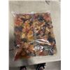 Image 2 : KATHY KAYE'S CARAMEL CORN COB, 48PCS AND 3KG BAG OF ASSORTED WINE GUMS