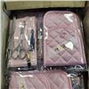 Image 2 : MANICURE KITS